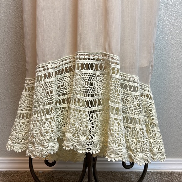 Audrey 3+1 crochet and chiffon dress, Wm’s Sz medium - Picture 4 of 7